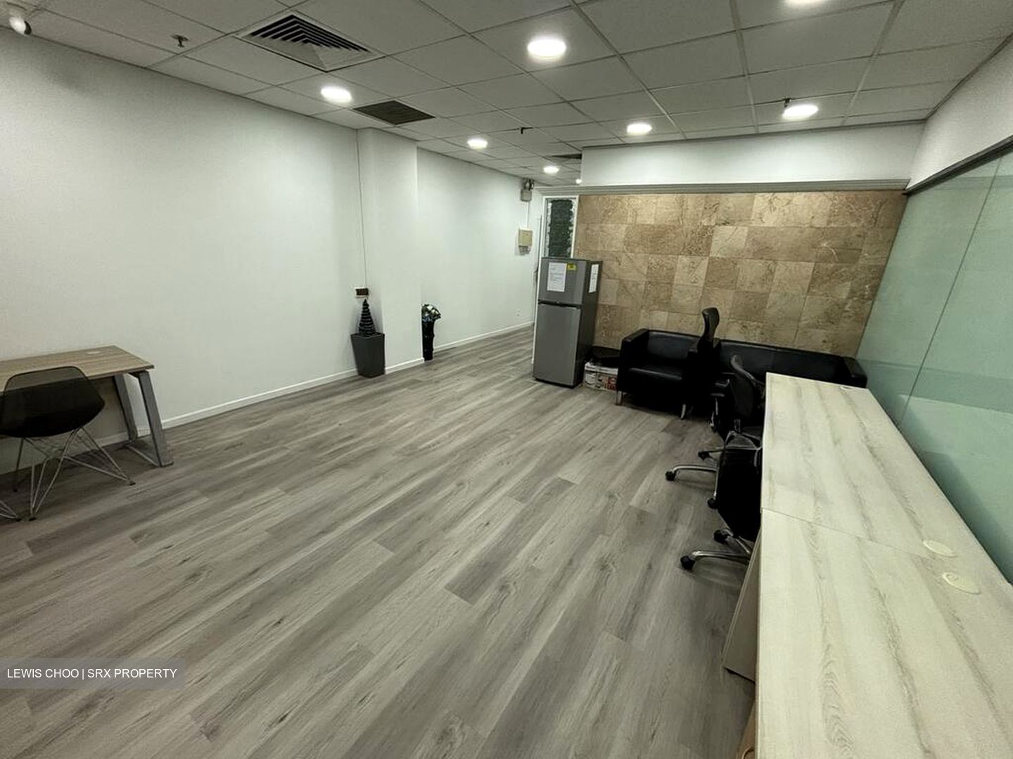 Highland Centre (D19), Office #497356091